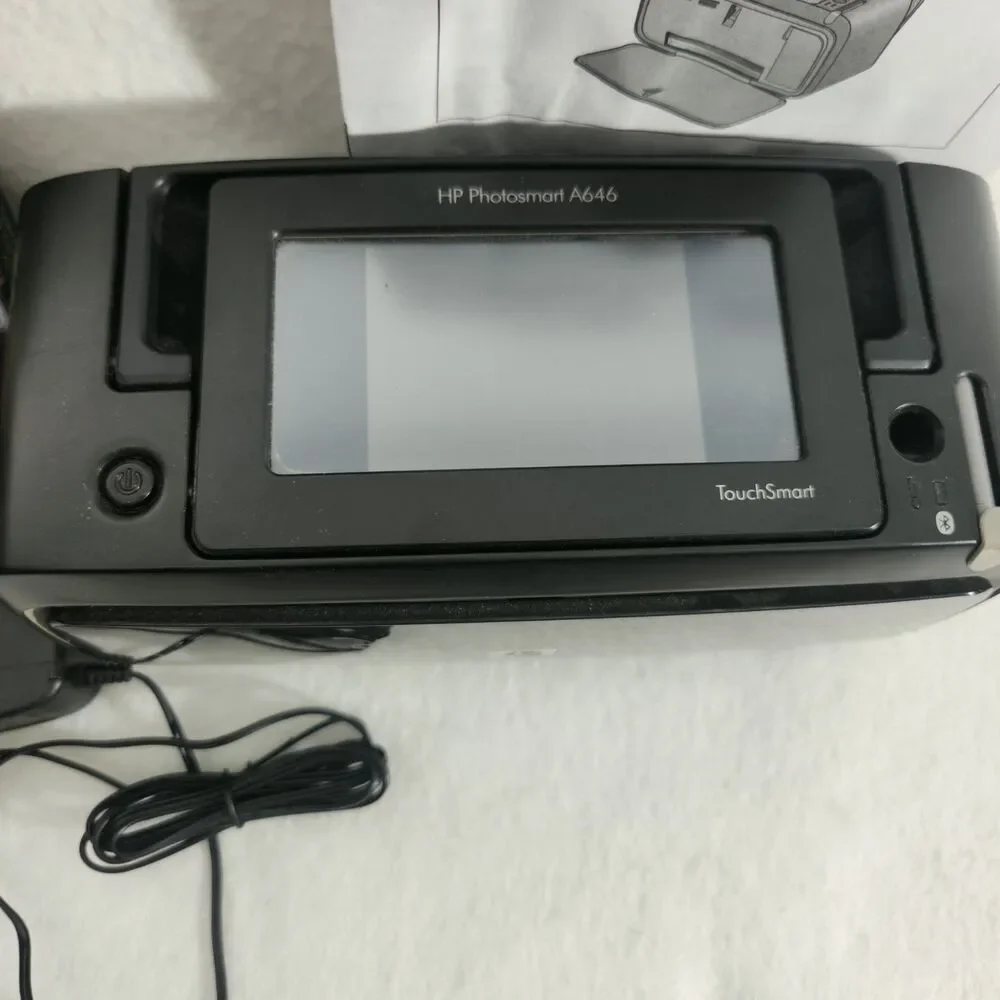HP Photosmart A646 Digital Bluetooth Photo Inkjet Printer With Bag & Photo Paper